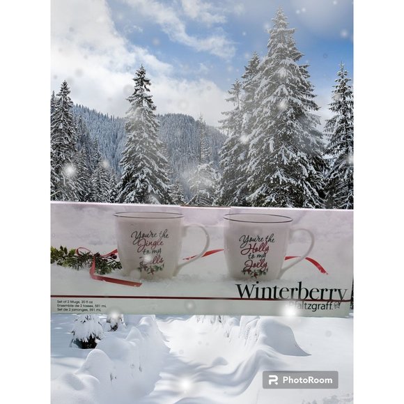 NIB Pfaltzgraff Winterberry Set Of 2 Mugs 20 oz  Porcelain White Green Red - Picture 1 of 6